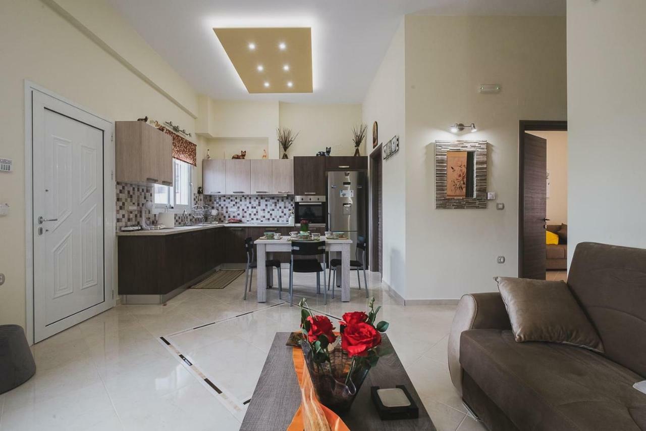 Spacious Home With Parking Chania  Bagian luar foto