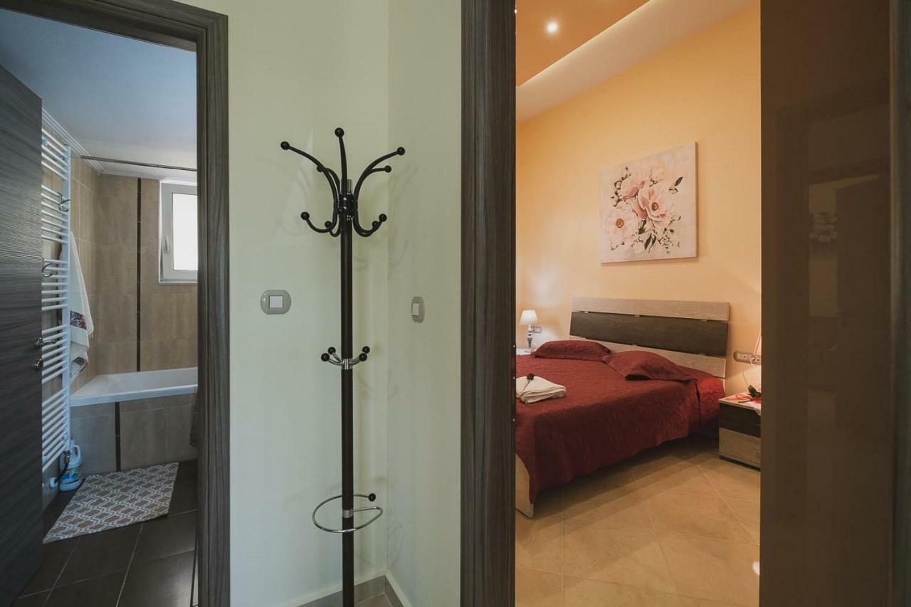 Spacious Home With Parking Chania  Bagian luar foto