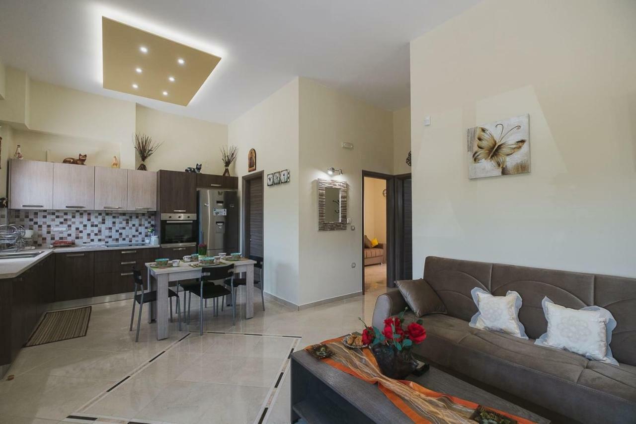 Spacious Home With Parking Chania  Bagian luar foto