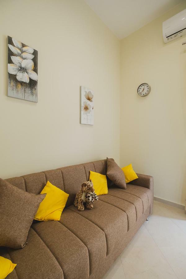 Spacious Home With Parking Chania  Bagian luar foto